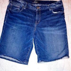 Silver Jeans Co Suki Bermuda Shorts